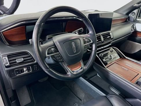 Certified 2023 Lincoln Navigator L Reserve AWD/4WD image 12