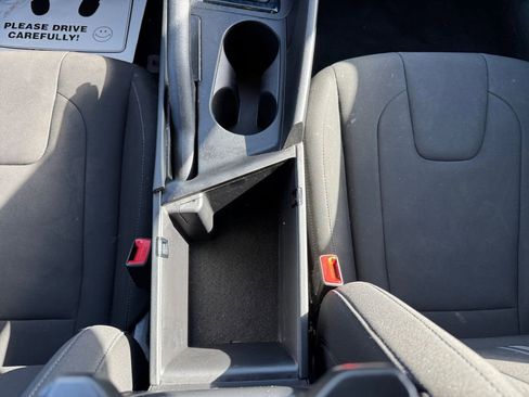 Used 2023 Hyundai Elantra SEL image 17