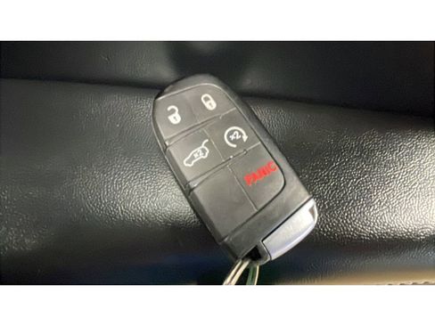 Used 2021 Jeep Grand Cherokee Limited AWD/4WD image 21