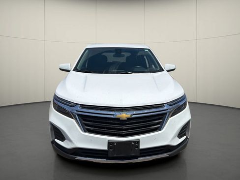 Used 2024 Chevrolet Equinox LT FWD image 2
