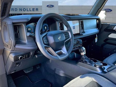 New 2025 Ford Bronco 2-Door AWD/4WD image 7