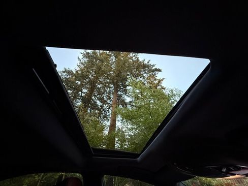 Used 2017 Maserati Ghibli S image 12