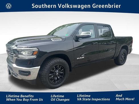 Used 2023 RAM 1500 Laramie AWD/4WD image 1