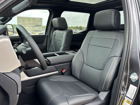 New 2026 Toyota Tundra Limited AWD/4WD image 12