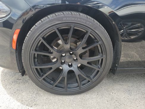 Used 2020 Dodge Charger SXT w/ Blacktop Package image 8