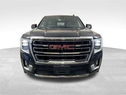 Used 2021 GMC Yukon SLT w/ SLT Premium Package AWD/4WD image 9