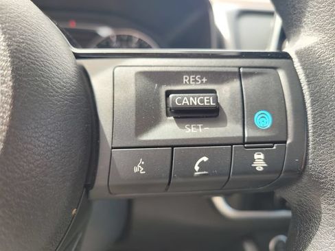 Certified 2023 Nissan Rogue SV FWD image 27