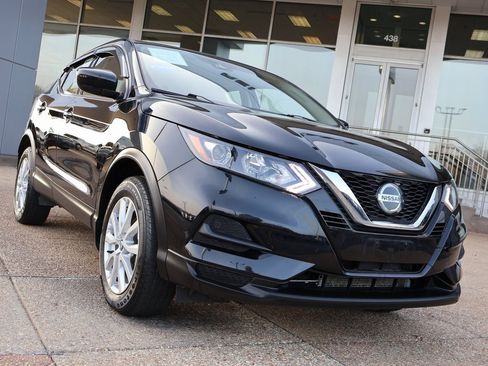 Used 2022 Nissan Rogue Sport S image 7