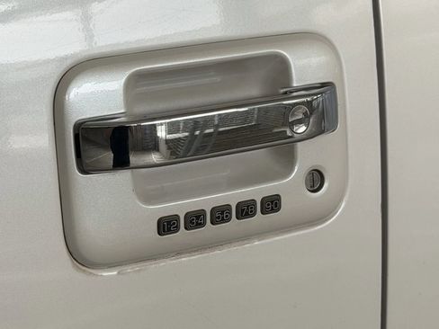 Used 2010 Ford F150 FX4 AWD/4WD image 12