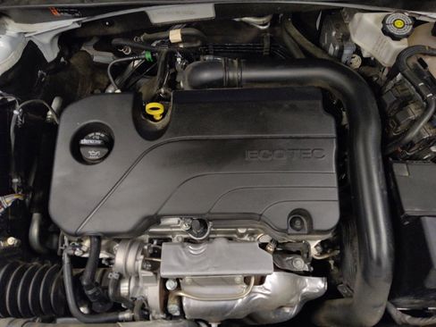 Used 2024 Chevrolet Malibu LT FWD image 30