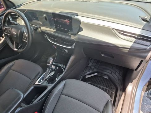 Used 2024 Buick Encore GX Preferred FWD image 18