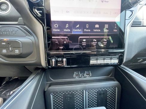 New 2026 RAM 2500 Laramie AWD/4WD image 20