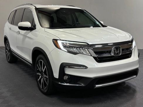 Certified 2020 Honda Pilot Elite image 3