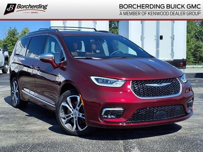Used 2022 Chrysler Pacifica Pinnacle