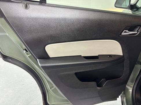 Used 2015 Chevrolet Equinox LT w/ Chrome Appearance Package image 30