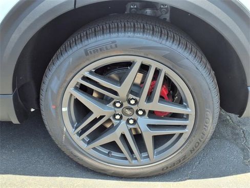 New 2025 Ford Explorer ST-Line w/ Premium Package image 5