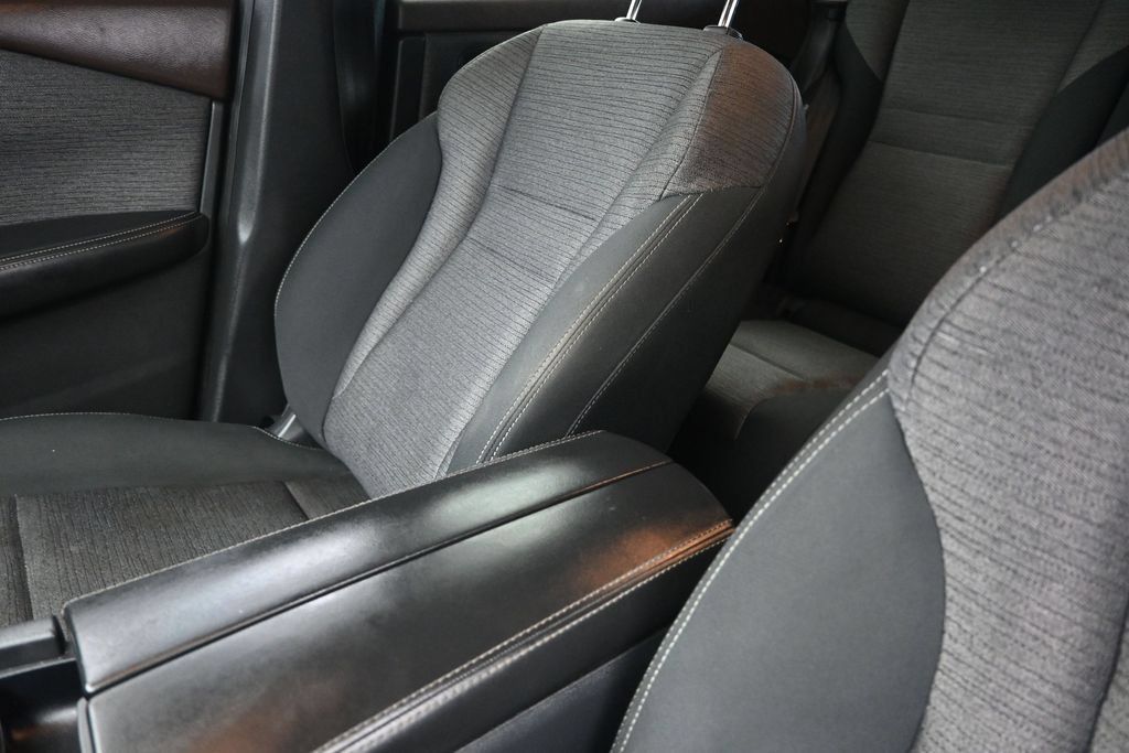 Used 2021 Nissan Rogue SV FWD image 14