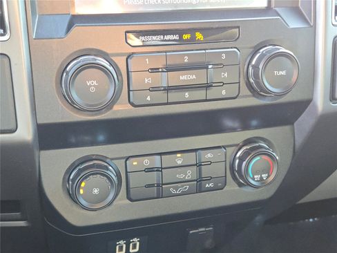 Used 2020 Ford F150 XLT image 29