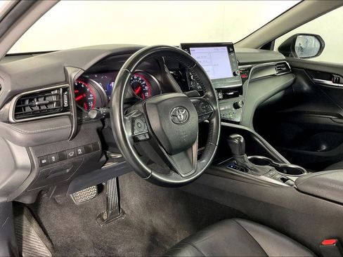 Used 2021 Toyota Camry XSE FWD image 17