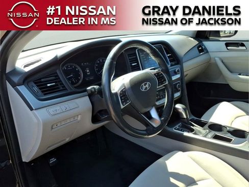 Used 2019 Hyundai Sonata SEL FWD image 9