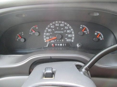 Used 2003 Ford E-450 and Econoline 450 image 30