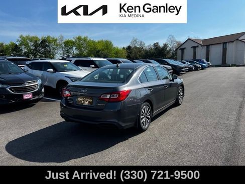 Used 2018 Subaru Legacy 2.5i Premium AWD/4WD image 5