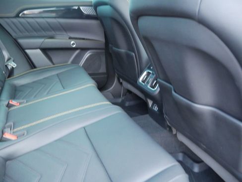 Used 2023 Maserati Grecale Modena image 31