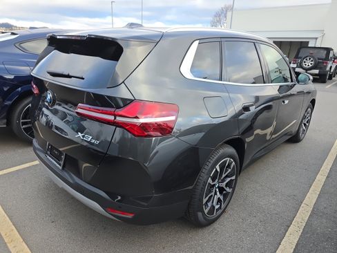 New 2026 BMW X3 xDrive30 w/ Convenience Package image 2