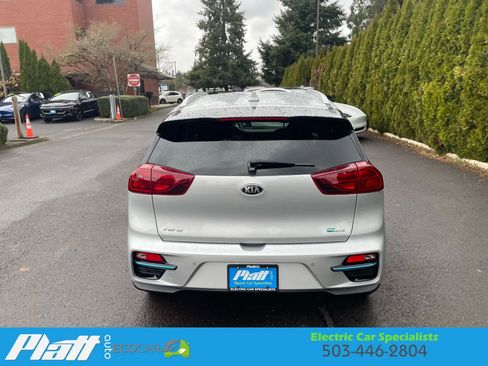 Used 2020 Kia Niro EX Premium image 9