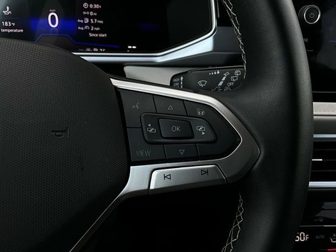 Used 2025 Volkswagen Taos SE image 36