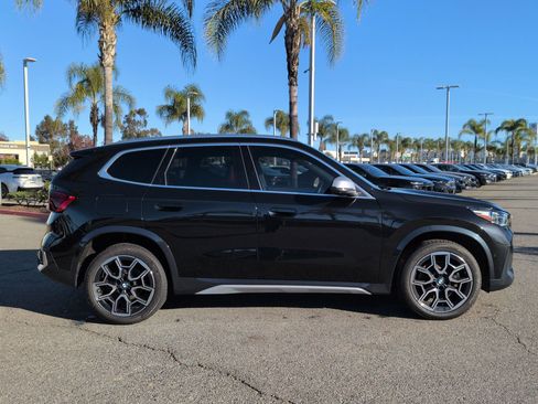 Used 2023 BMW X1 xDrive28i w/ Premium Package image 11