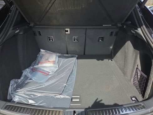 New 2026 Porsche Macan image 30