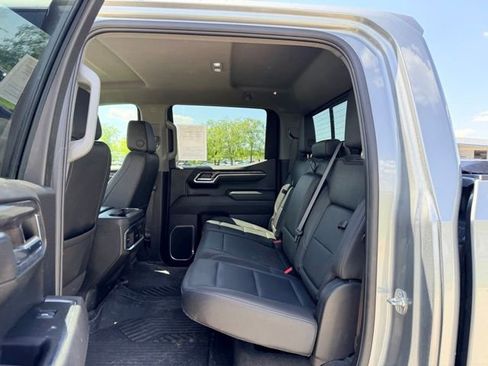 Certified 2025 Chevrolet Silverado 1500 LTZ AWD/4WD image 8