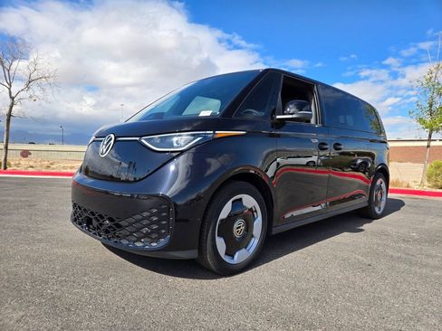New 2025 Volkswagen ID. Buzz Pro S Plus RWD image 2