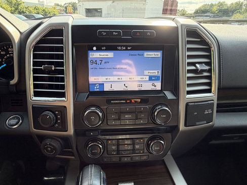 Used 2016 Ford F150 Lariat w/ Equipment Group 501A Mid AWD/4WD image 17