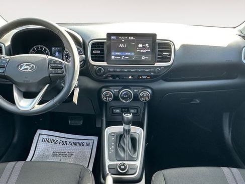 Used 2022 Hyundai Venue SEL w/ Cargo Package FWD image 11