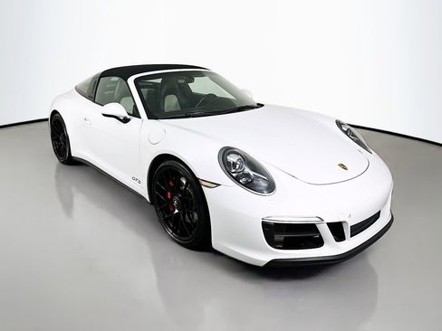 Certified 2019 Porsche 911 Targa 4 GTS AWD/4WD image 7