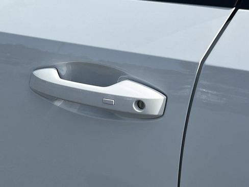 New 2026 Nissan Kicks SV FWD image 23