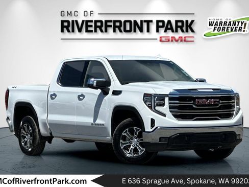 Used 2024 GMC Sierra 1500 SLT image 1