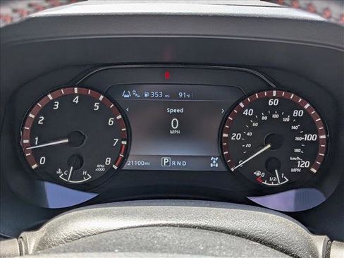Used 2025 Nissan Frontier PRO-4X w/ Pro Convenience Package AWD/4WD image 12
