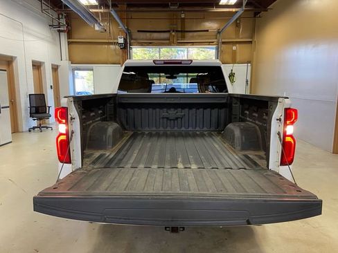 Used 2021 Chevrolet Silverado 1500 RST image 23