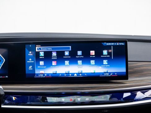 Certified 2023 BMW 760i xDrive AWD/4WD image 25