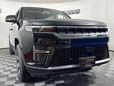 New 2026 Jeep Grand Wagoneer L Limited w/ Premium Group II AWD/4WD image 1