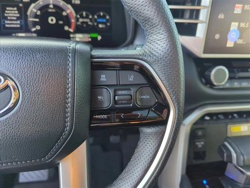 Used 2023 Toyota Sequoia Platinum AWD/4WD image 15