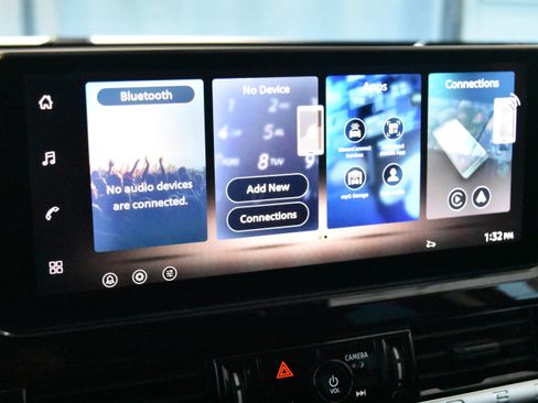 New 2026 Nissan Pathfinder SV image 8