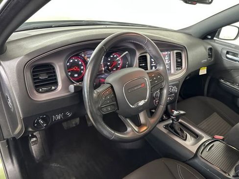 Used 2023 Dodge Charger SXT w/ Blacktop Package image 12