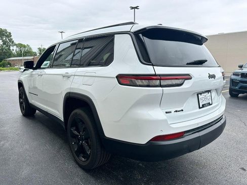 Used 2021 Jeep Grand Cherokee L Laredo AWD/4WD image 9