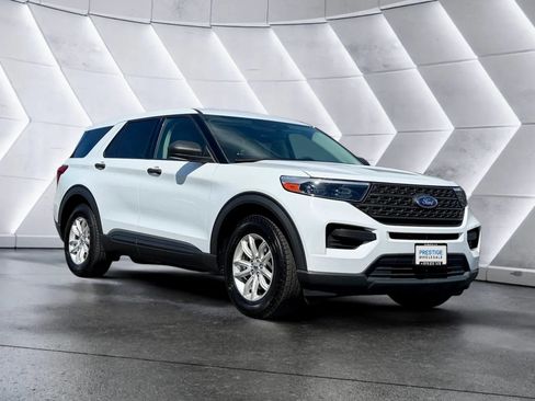 Used 2021 Ford Explorer 2WD image 3