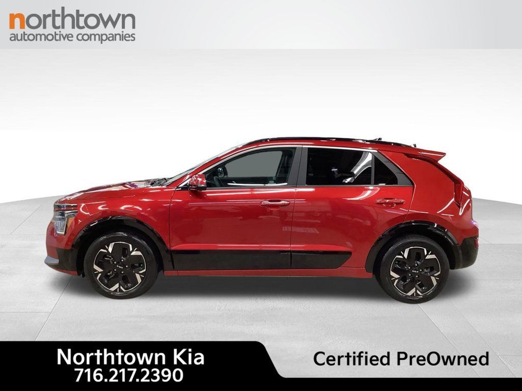 Certified 2025 Kia Niro Wave w/ Wave Preserve Package FWD image 3