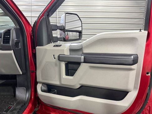 Used 2020 Ford F350 XLT w/ XLT Premium Package image 33